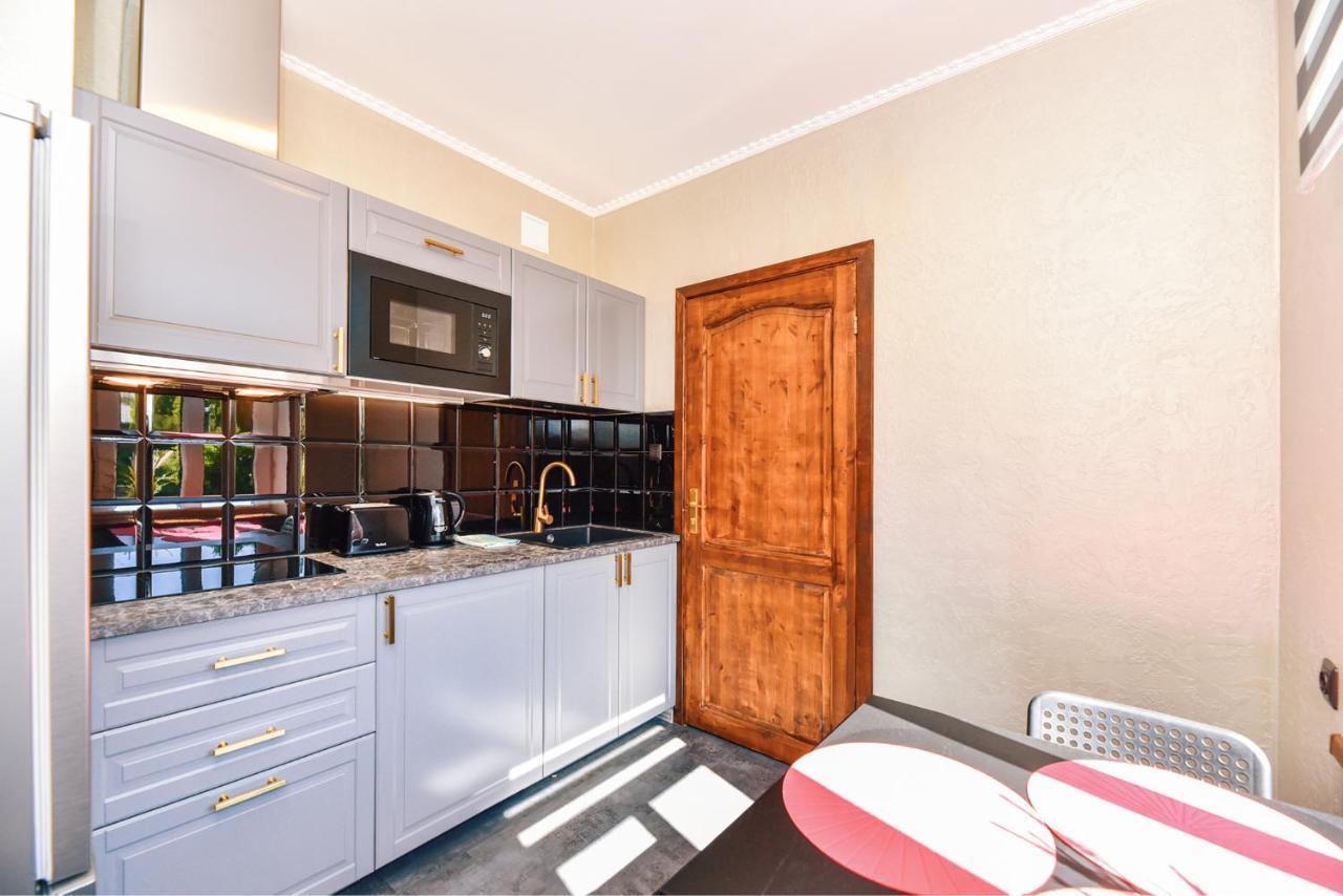 Dzintari Aparthotel Ventspils Buitenkant foto