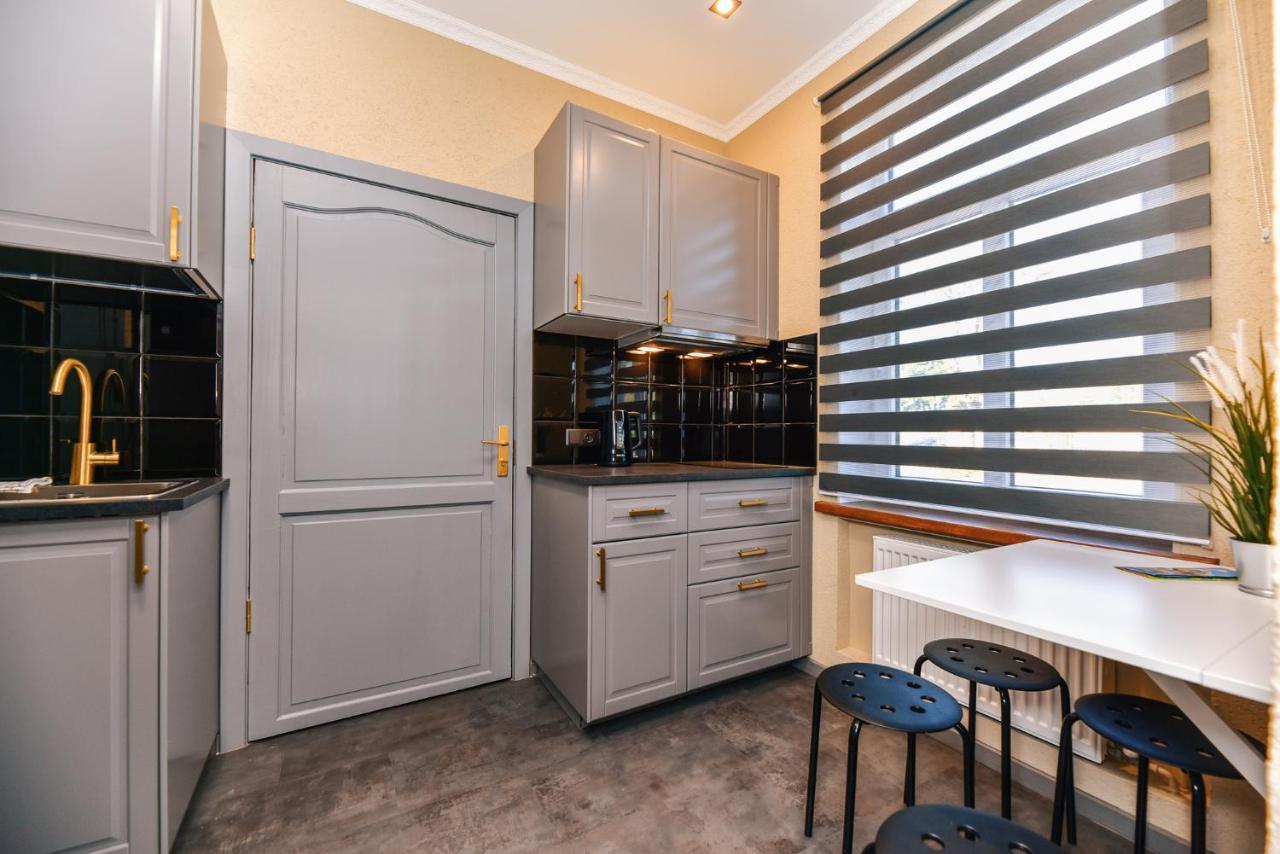 Dzintari Aparthotel Ventspils Buitenkant foto