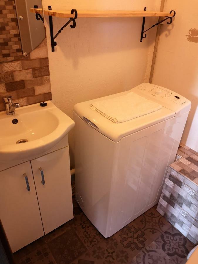Dzintari Aparthotel Ventspils Buitenkant foto